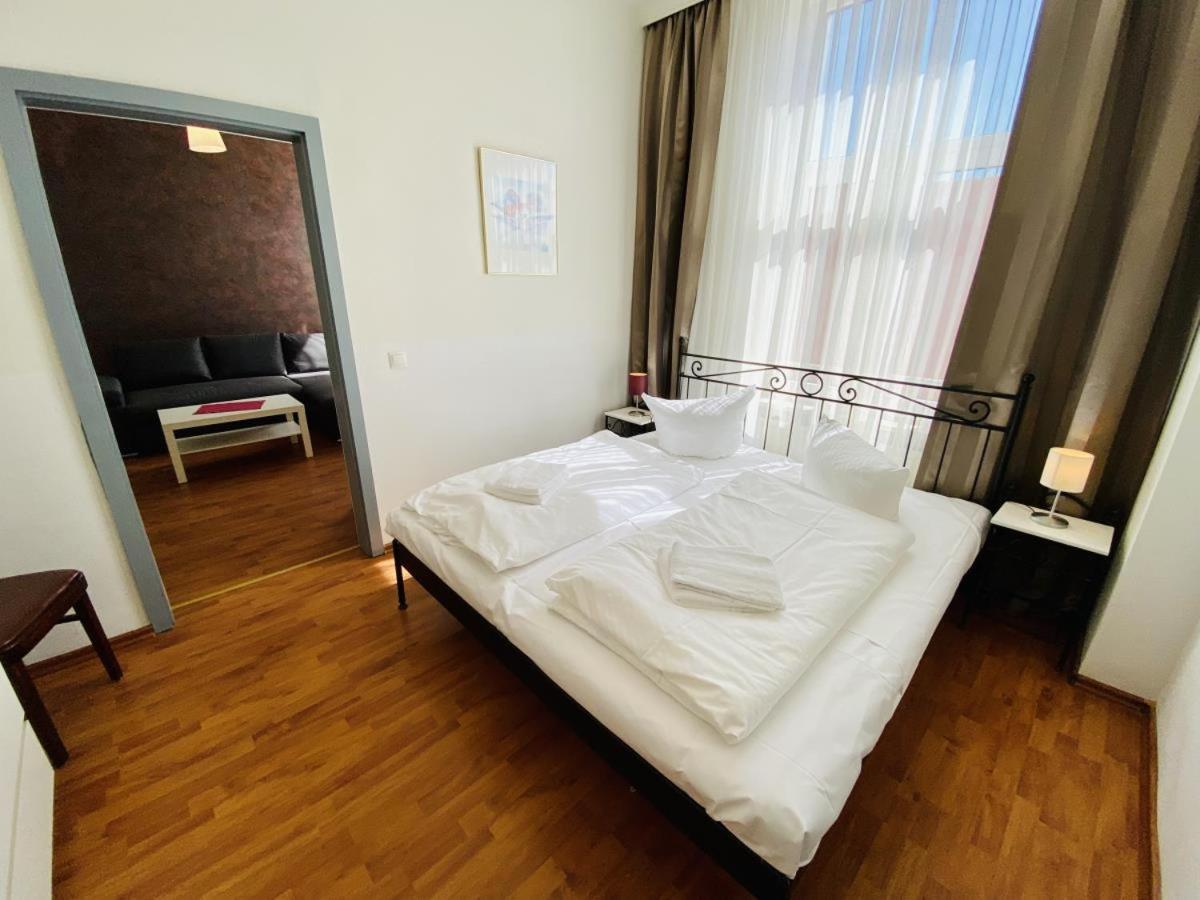 Doppelzimmer Zapfhahn, Direkt Am Alten Strom 로스토크 외부 사진